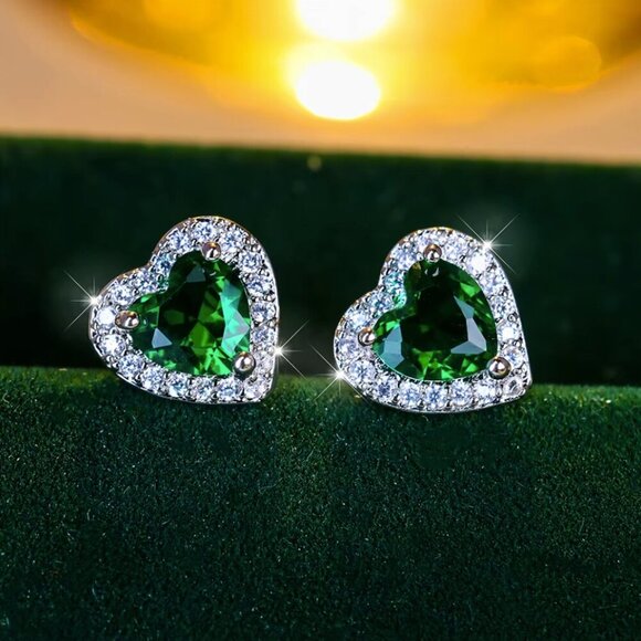 NEW 14k White Gold Emerald Diamond Earrings Heart Stud Earrings - Picture 6 of 6